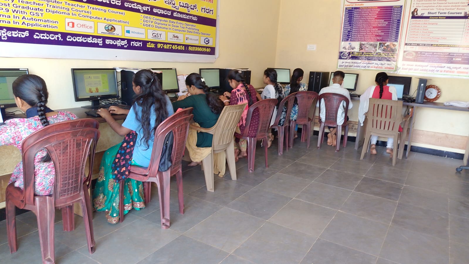 Students at digital literacy class